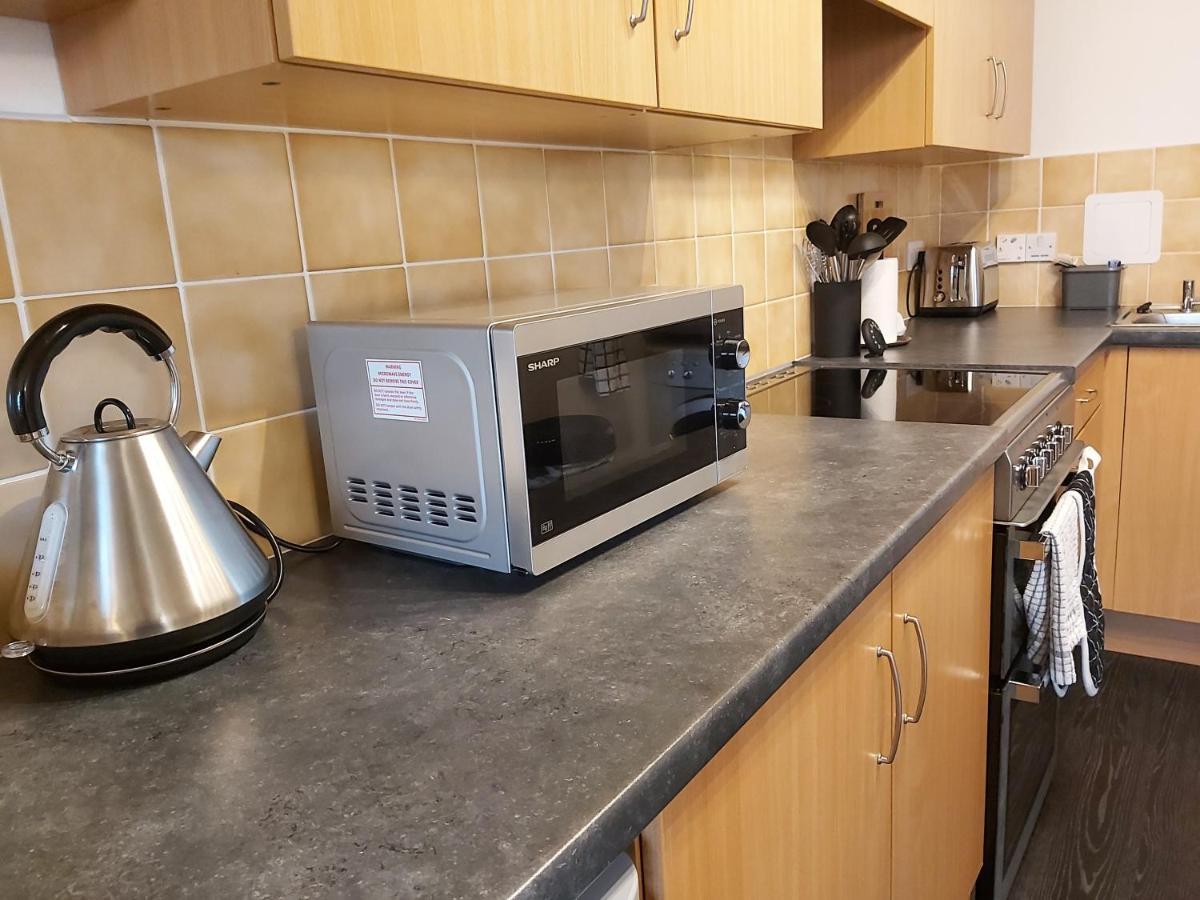 Inverness City Centre Apartment With Elevator And Google Chromecast Εξωτερικό φωτογραφία