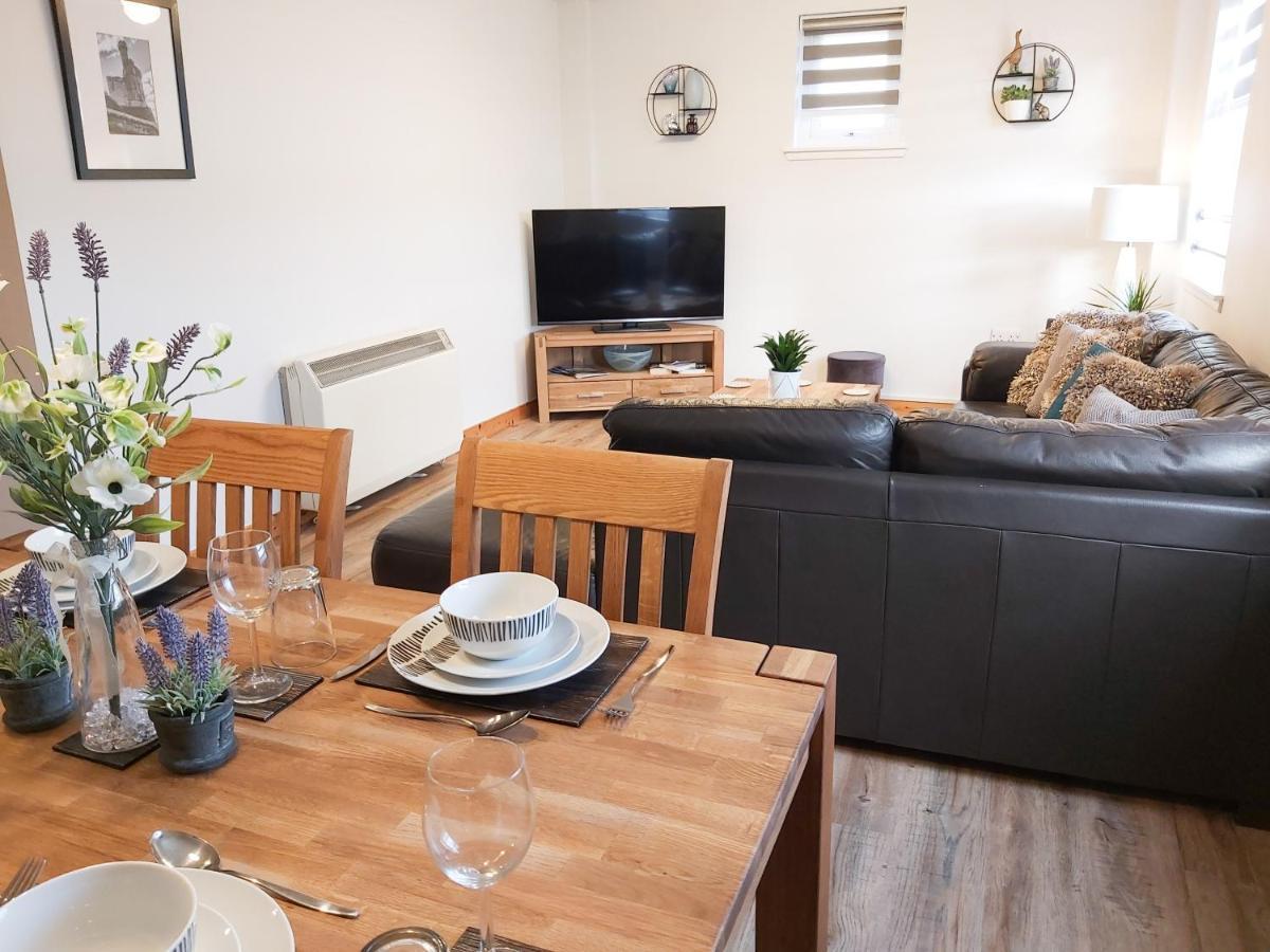 Inverness City Centre Apartment With Elevator And Google Chromecast Εξωτερικό φωτογραφία