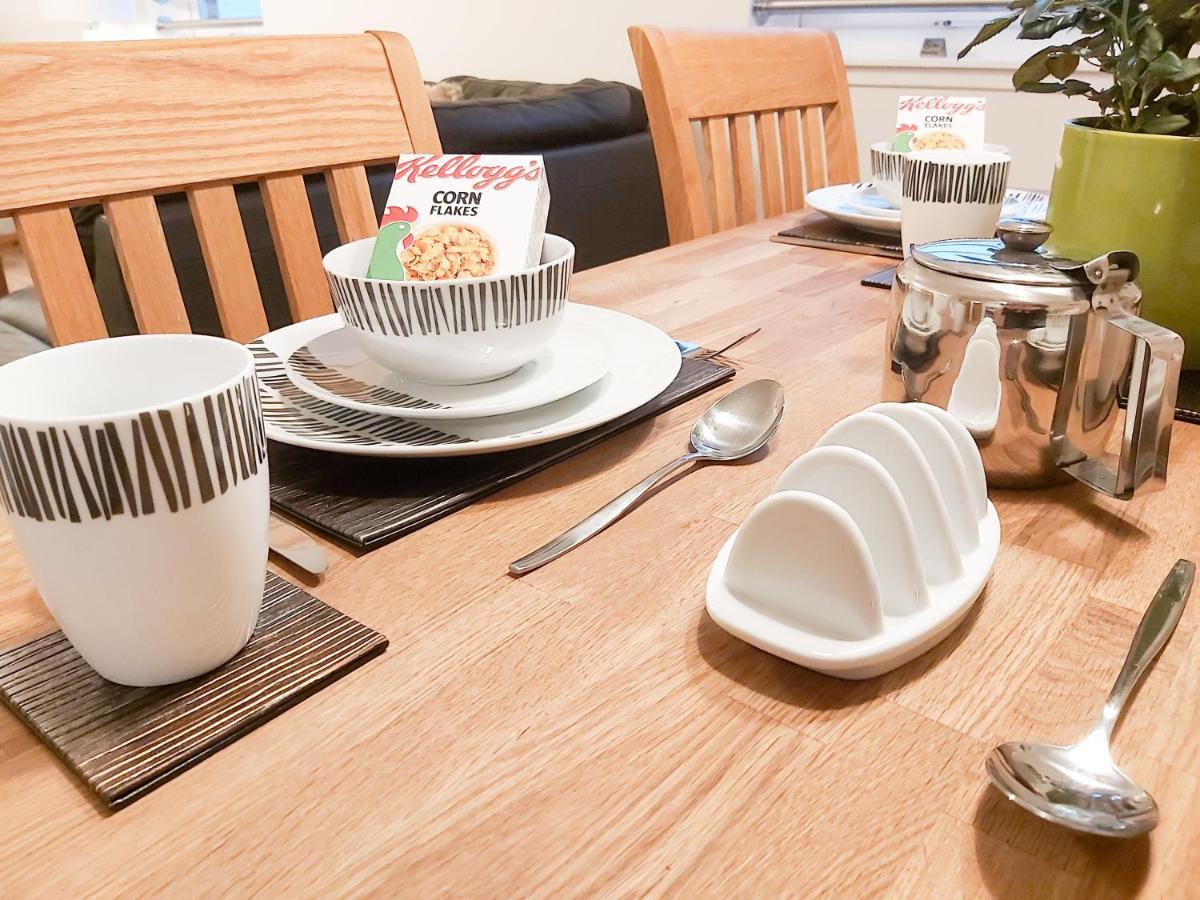 Inverness City Centre Apartment With Elevator And Google Chromecast Εξωτερικό φωτογραφία