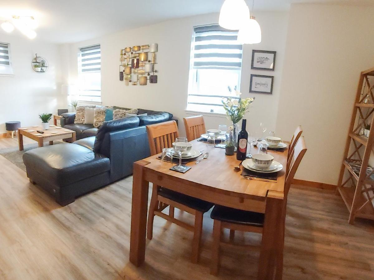 Inverness City Centre Apartment With Elevator And Google Chromecast Εξωτερικό φωτογραφία