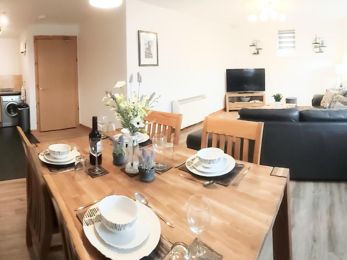 Inverness City Centre Apartment With Elevator And Google Chromecast Εξωτερικό φωτογραφία